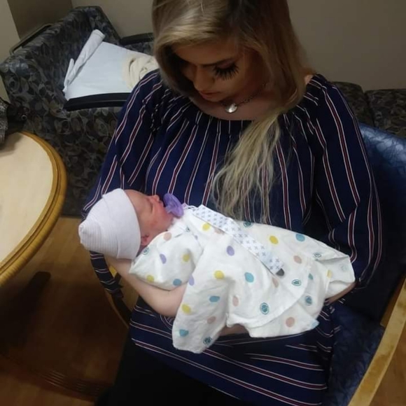 Meet your Posher, Brianna - Picture 3 of 10